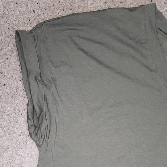 BANANA REPUBLIC T-SHIRT - Picture 3 of 3